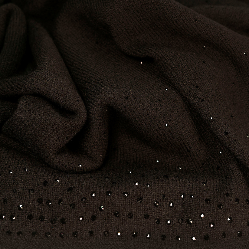 Corum - scatter crystal scarf