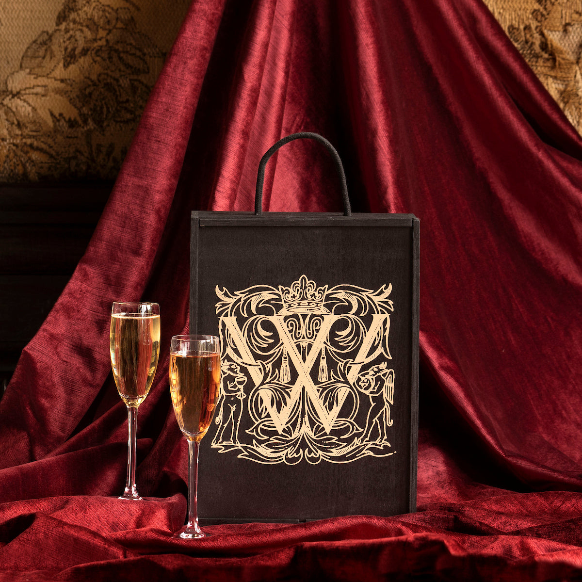 Gusbourne x The Witchery Duo Box