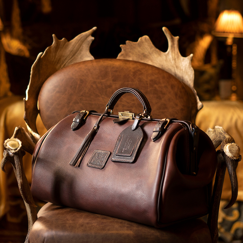Overnight Gladstone Leather