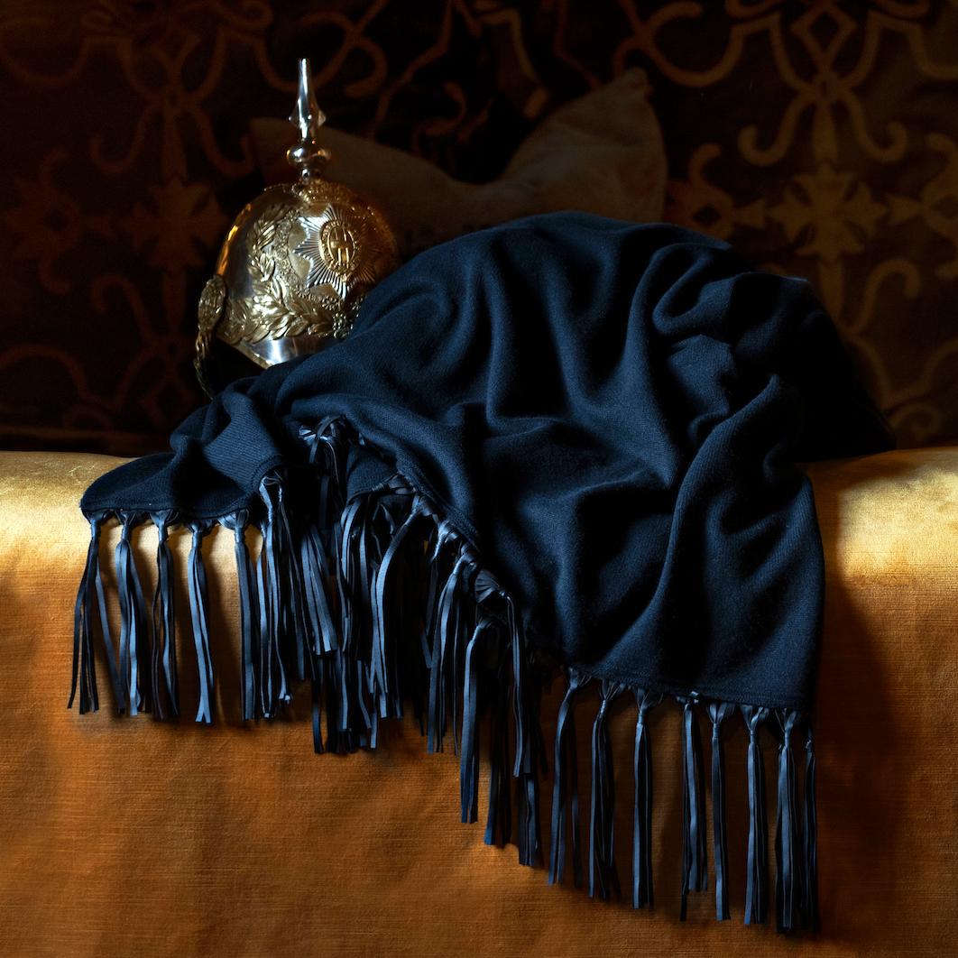 Halina / Leather Tassles